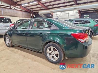 Drugie zdjęcie samochodu z przodu: 2015 CHEVROLET CRUZE LT VIN:1G1PC5SB1F7279226 - miniatura