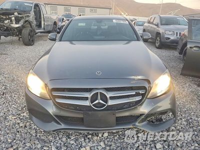 Piąte zdjęcie samochodu w środku: 2018 MERCEDES-BENZ C 300 VIN:55SWF4JBXJU238987 - miniatura
