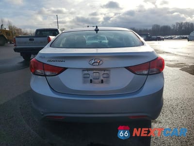 Zdjęcie 6 z 12 samochodu: 2013 HYUNDAI ELANTRA GLS VIN:5NPDH4AEXDH379237 - miniatura