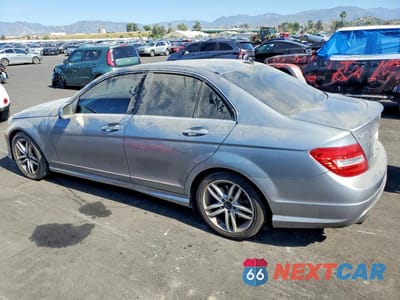 Drugie zdjęcie samochodu z przodu: 2014 MERCEDES-BENZ C 250 VIN:WDDGF4HB5EG237114 - miniatura