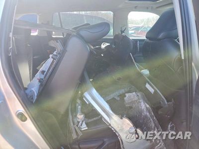 Zdjęcie 10 z 11 samochodu: 2023 TOYOTA HIGHLANDER HYBRID XLE VIN:5TDKARAH3PS518402 - miniatura