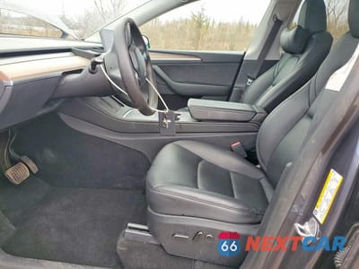 Zdjęcie 7 z 13 samochodu: 2023 TESLA MODEL Y VIN:7SAYGAEE3PF788845 - miniatura
