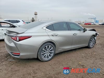 Trzecie zdjęcie samochodu z tyłu: 2020 LEXUS ES 300H BASE VIN:58AD21B11LU011596 - miniatura