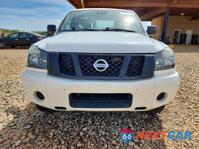 Piąte zdjęcie samochodu w środku: 2012 NISSAN TITAN S VIN:1N6AA0CJ2CN316915 - miniatura