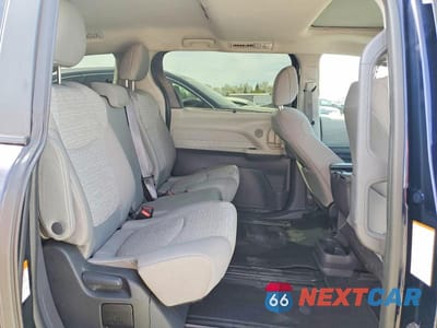 Zdjęcie 11 z 13 samochodu: 2024 TOYOTA SIENNA LE 8-PASSENGER VIN:5TDBRKEC4RS190523 - miniatura