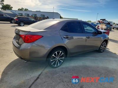 Trzecie zdjęcie samochodu z tyłu: 2017 TOYOTA COROLLA XSE VIN:2T1BURHE6HC796823 - miniatura