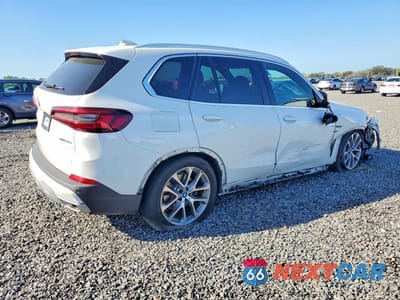 Trzecie zdjęcie samochodu z tyłu: 2023 BMW X5 XDRIVE45E VIN:5UXTA6C06P9P13563 - miniatura