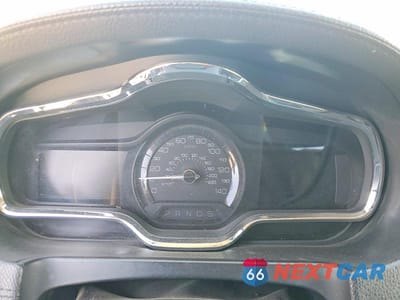 Zdjęcie 9 z 13 samochodu: 2016 LINCOLN MKT VIN:2LMHJ5FK4GBL00395 - miniatura