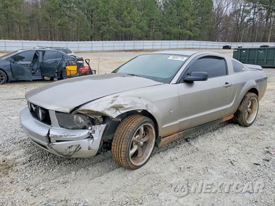 2008 FORD MUSTANG 1ZVHT80N685140148 - główne zdjęcie licytacji z USA - miniatura