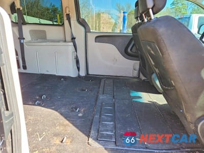 Zdjęcie 11 z 12 samochodu: 2012 DODGE GRAND CARAVAN SE VIN:2C4RDGBG5CR408700 - miniatura