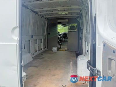 Zdjęcie 6 z 10 samochodu: 2013 MERCEDES-BENZ SPRINTER 2500 VIN:WD3PE7CC9D5739255 - miniatura