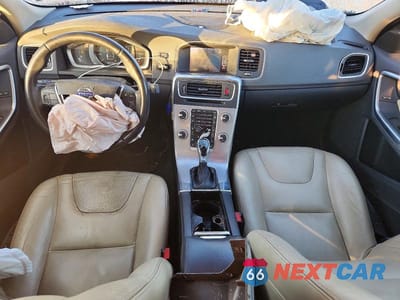 Zdjęcie 8 z 11 samochodu: 2018 VOLVO S60 PREMIER VIN:LYV402HK7JB173733 - miniatura