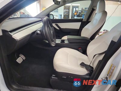 Zdjęcie 7 z 12 samochodu: 2022 TESLA MODEL Y VIN:7SAYGDEF9NF372094 - miniatura