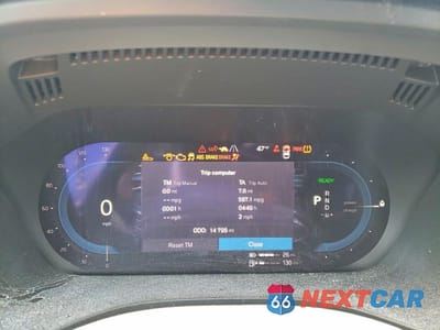 Zdjęcie 9 z 11 samochodu: 2025 VOLVO XC60 CORE VIN:YV4H60RJ1S1018045 - miniatura