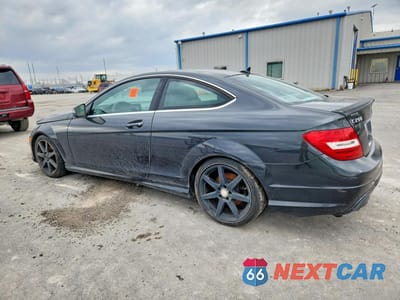 Drugie zdjęcie samochodu z przodu: 2015 MERCEDES-BENZ C 250 VIN:WDDGJ4HB3FG363374 - miniatura