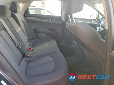 Zdjęcie 10 z 12 samochodu: 2023 KIA K5 LXS VIN:5XXG14J23PG221989 - miniatura