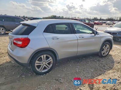 Trzecie zdjęcie samochodu z tyłu: 2015 MERCEDES-BENZ GLA 250 4MATIC VIN:WDCTG4GB7FJ102139 - miniatura