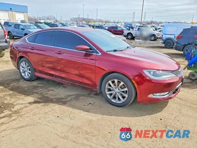 Czwarte zdjęcie samochodu z boku: 2015 CHRYSLER 200 C VIN:1C3CCCCB6FN742583 - miniatura