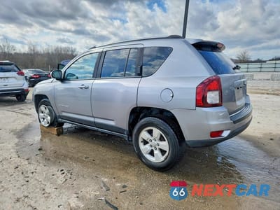 Drugie zdjęcie samochodu z przodu: 2016 JEEP COMPASS LATITUDE VIN:1C4NJCEA8GD620006 - miniatura