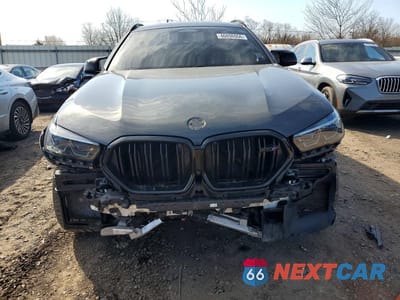 Piąte zdjęcie samochodu w środku: 2022 BMW X6 M VIN:5YMCY0C02N9J90203 - miniatura