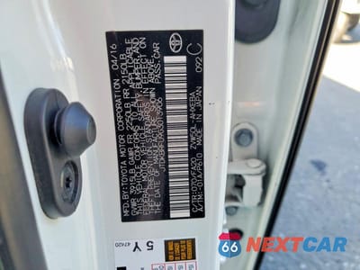 Zdjęcie 12 z 12 samochodu: 2016 TOYOTA PRIUS TWO VIN:JTDKBRFU9G3013906 - miniatura