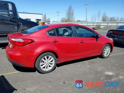 Trzecie zdjęcie samochodu z tyłu: 2014 KIA FORTE LX VIN:KNAFX4A6XE5218857 - miniatura
