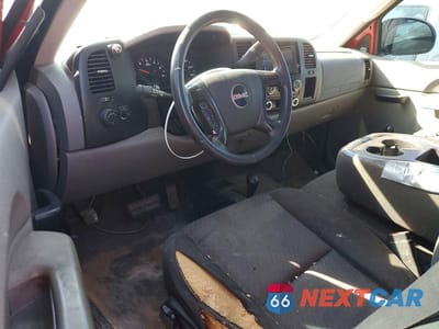Zdjęcie 8 z 11 samochodu: 2011 GMC SIERRA K1500 VIN:1GTN2TEA1BZ359780 - miniatura