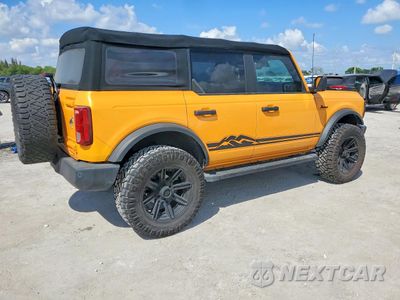 Trzecie zdjęcie samochodu z tyłu: 2022 FORD BRONCO BASE VIN:1FMDE5BH4NLA99684 - miniatura
