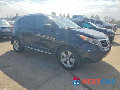 Czwarte zdjęcie samochodu z boku: 2013 KIA SPORTAGE LX VIN:KNDPBCA28D7356090 - miniatura