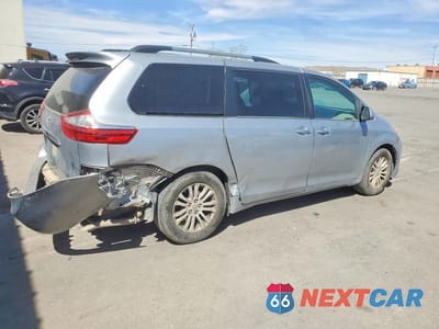 Trzecie zdjęcie samochodu z tyłu: 2016 TOYOTA SIENNA XLE 8-PASSENGER VIN:5TDYK3DC8GS707633 - miniatura