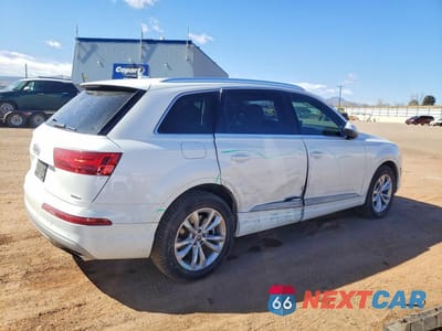 Trzecie zdjęcie samochodu z tyłu: 2019 AUDI Q7 PREMIUM PLUS VIN:WA1LAAF70KD039035 - miniatura