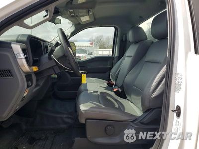 Zdjęcie 7 z 13 samochodu: 2023 FORD F450 SUPER DUTY BOX TRUCK VIN:1FDUF4GN1PDA04405 - miniatura
