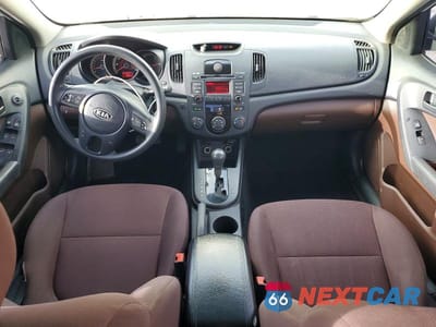 Zdjęcie 8 z 13 samochodu: 2010 KIA FORTE EX VIN:KNAFU4A21A5054883 - miniatura