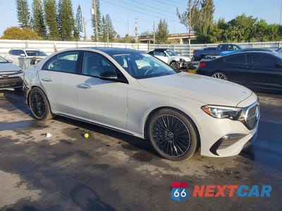 Czwarte zdjęcie samochodu z boku: 2025 MERCEDES-BENZ E 450 4MATIC VIN:W1KLF6BB5SA157698 - miniatura