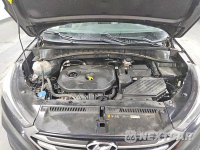 Zdjęcie 12 z 13 samochodu: 2017 HYUNDAI TUCSON SE VIN:KM8J3CA44HU540305 - miniatura