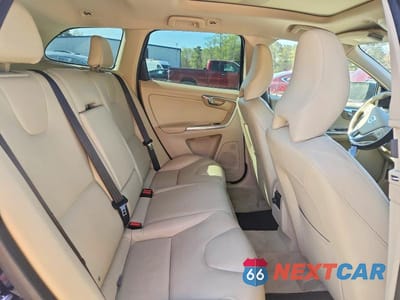 Zdjęcie 11 z 13 samochodu: 2015 VOLVO XC60 T6 PREMIER VIN:YV4902RK9F2665500 - miniatura