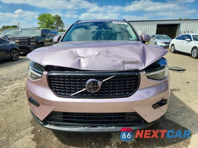 Piąte zdjęcie samochodu w środku: 2025 VOLVO XC40 ULTRA VIN:YV4L12UM5S2478728 - miniatura