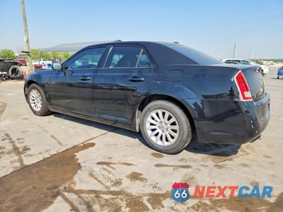 Drugie zdjęcie samochodu z przodu: 2013 CHRYSLER 300 VIN:2C3CCAAG9DH596074 - miniatura