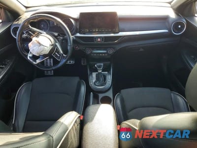 Zdjęcie 8 z 13 samochodu: 2023 KIA FORTE GT-LINE VIN:3KPF54AD5PE628934 - miniatura