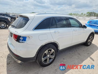 Trzecie zdjęcie samochodu z tyłu: 2017 MERCEDES-BENZ GLC 300 4MATIC VIN:WDC0G4KB0HF189821 - miniatura