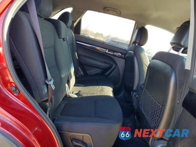 Zdjęcie 11 z 13 samochodu: 2014 KIA SORENTO LX VIN:5XYKT3A67EG509007 - miniatura