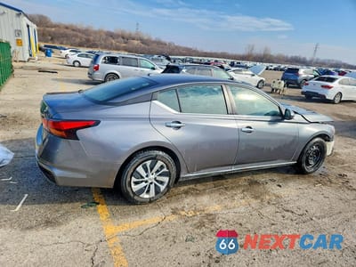 Trzecie zdjęcie samochodu z tyłu: 2019 NISSAN ALTIMA 2.5 S VIN:1N4BL4BV5KC230138 - miniatura