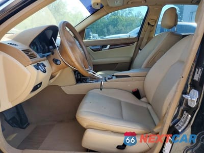 Zdjęcie 7 z 12 samochodu: 2008 MERCEDES-BENZ C 300 VIN:WDDGF54X38R012934 - miniatura