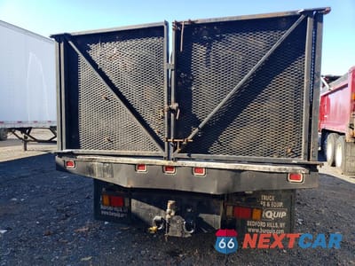 Zdjęcie 6 z 11 samochodu: 2002 CHEVROLET SILVERADO CHIPPER TRUCK VIN:1GBJK34U32E207912 - miniatura