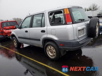 Drugie zdjęcie samochodu z przodu: 1998 HONDA CR-V LX VIN:JHLRD1846WC031742 - miniatura