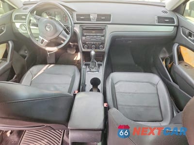 Zdjęcie 8 z 12 samochodu: 2014 VOLKSWAGEN PASSAT S VIN:1VWAS7A32EC091436 - miniatura