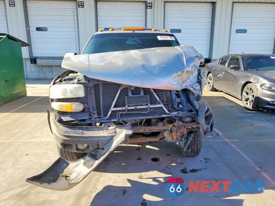 Piąte zdjęcie samochodu w środku: 2001 GMC SIERRA K1500 C3 VIN:2GTEK69U411232793 - miniatura