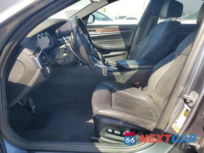 Zdjęcie 7 z 13 samochodu: 2019 BMW 540 I VIN:WBAJE5C5XKWW03691 - miniatura