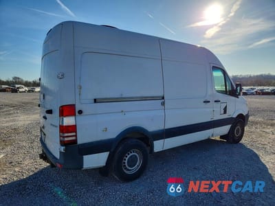 Trzecie zdjęcie samochodu z tyłu: 2014 MERCEDES BENZ SPRINTER 2500 VIN:WD3PE7DC3E5921517 - miniatura