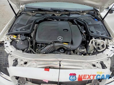Zdjęcie 11 z 12 samochodu: 2019 MERCEDES-BENZ C 300 4MATIC VIN:WDDWJ8EB1KF861788 - miniatura